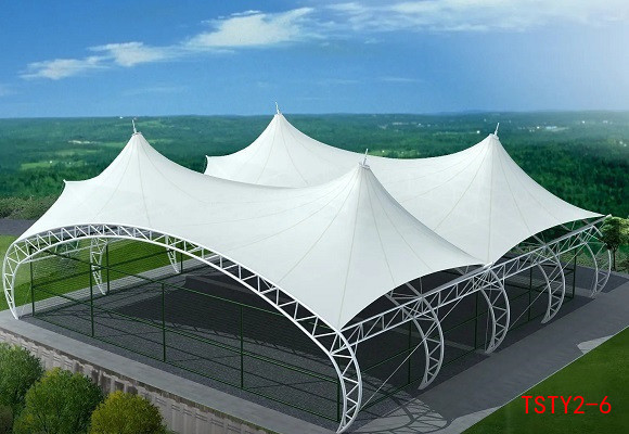 极具现代气息的膜结构网球场